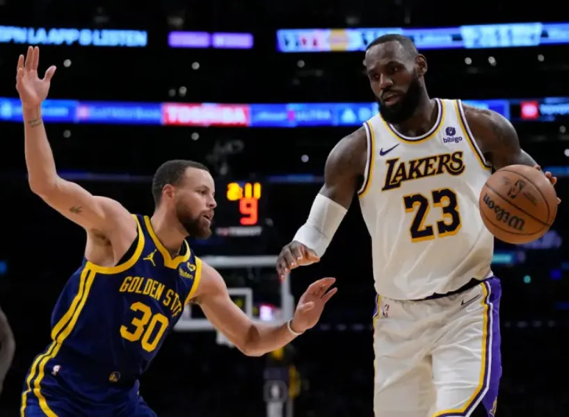 LeBron James 跟 Stephen Curry 的再次對決，讓球迷相當期待